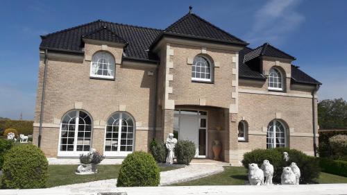 Rouvroy House | Maison d hôtes Salvatrice