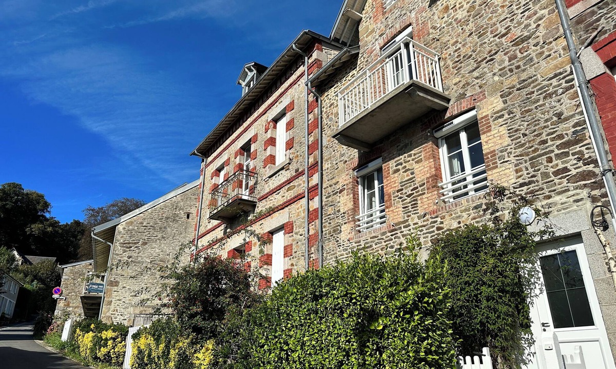 Saint-Jean-le-Thomas House | Maison Dans la Baie du Mont St Michel