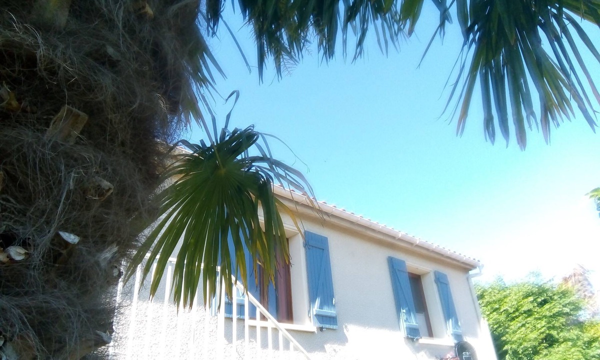 Garidech House | Maison Dans Lotissement Calme