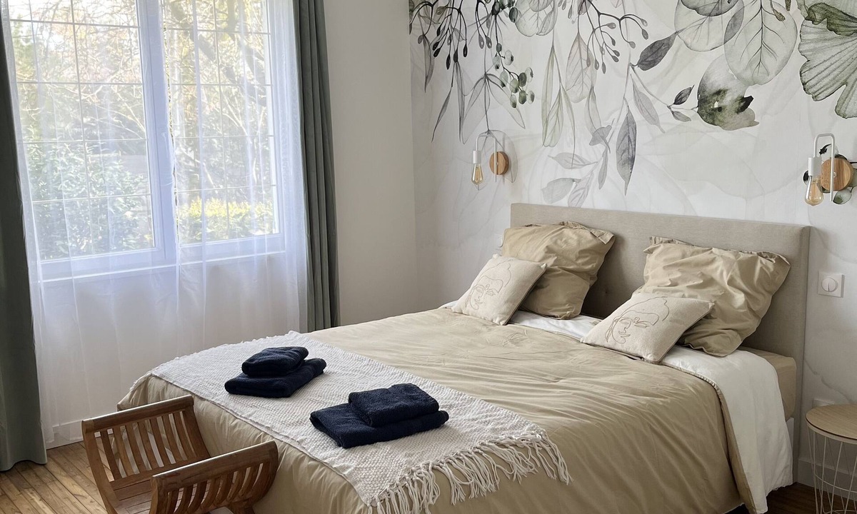 Frossay House | Maison Dans un Jardin Paysager Calme et Ressourçant