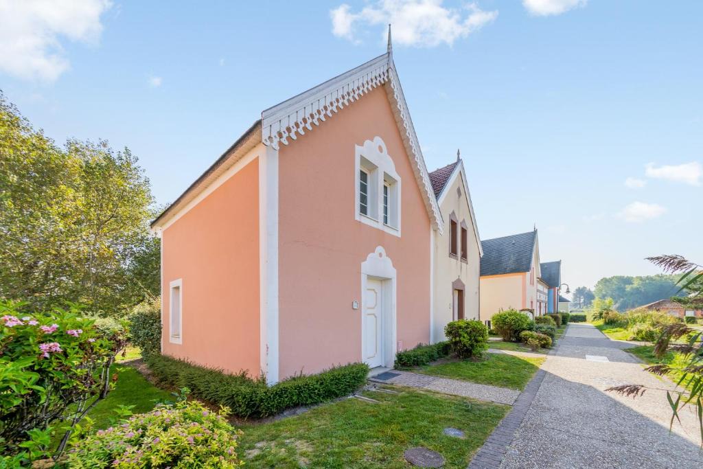 Belle Dune House | Maison de 2 chambres avec terrasse amenagee et wifi a Fort Mahon Plage
