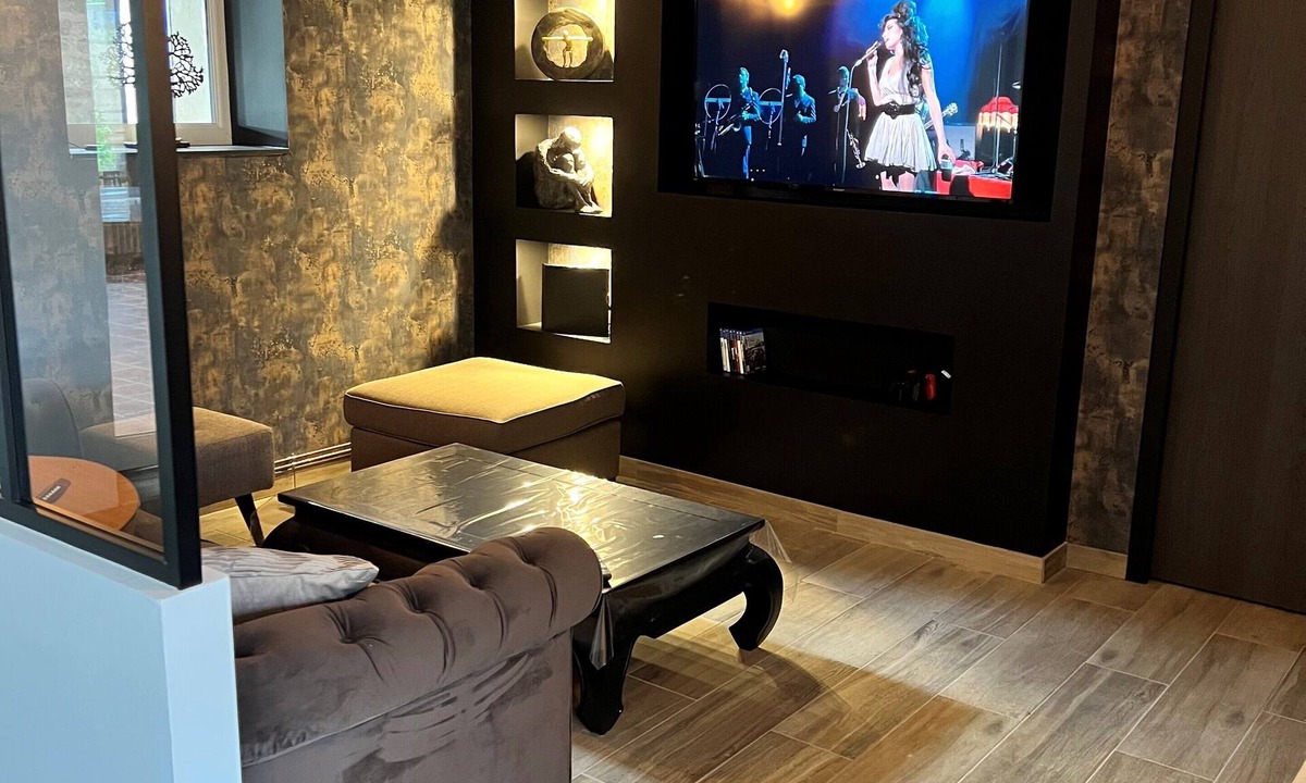 Fontenay-le-Pesnel House | Maison de Bourg Avec Salle de Jeux