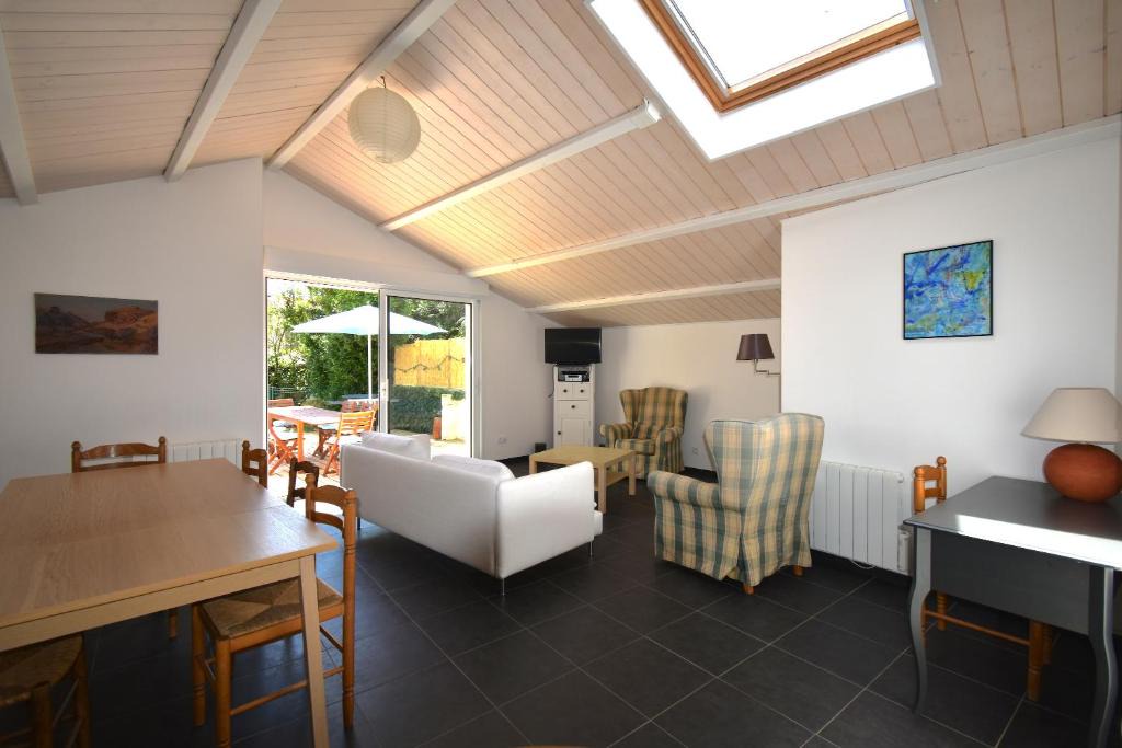 L'Aiguillon-sur-Vie House | Maison de bourg confortable entre Plage, Golf et Lacs