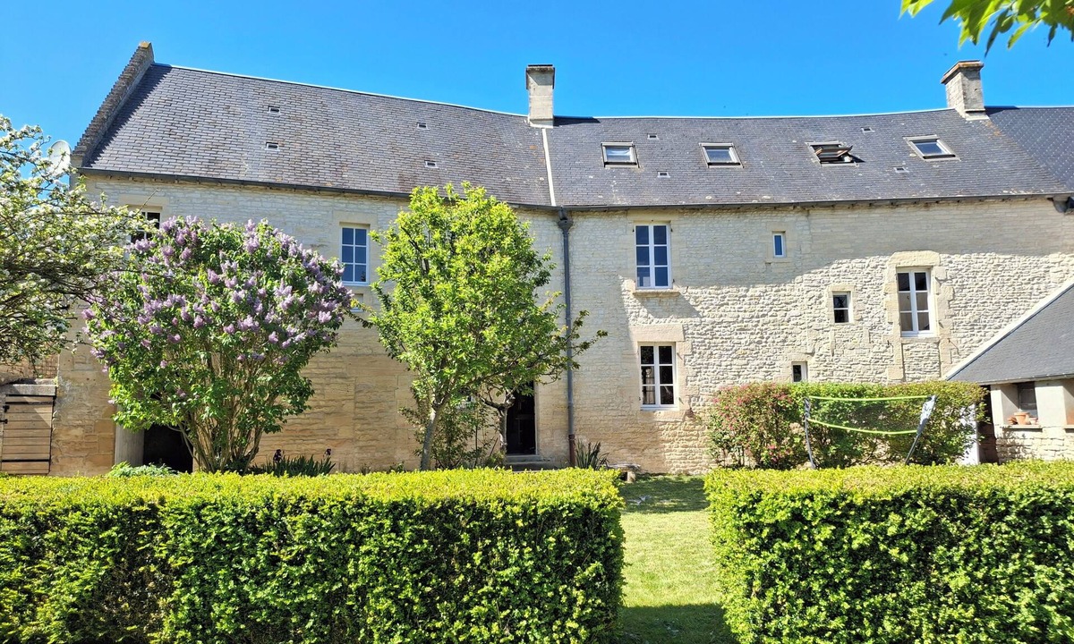 Lantheuil House | Maison de Campagne Avec Grand Jardin - Beaucoup de Cachet