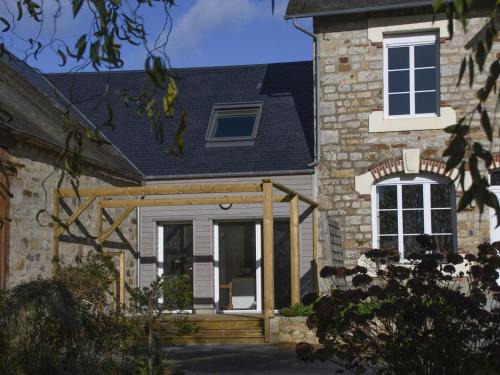 Domfront en Poiraie House | Maison de campagne, animaux sur demande - 4 pers. - FR-1-497-258