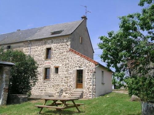 Nizerolles House | Maison de campagne avec animaux acceptés à Nizerolles - FR-1-489-137