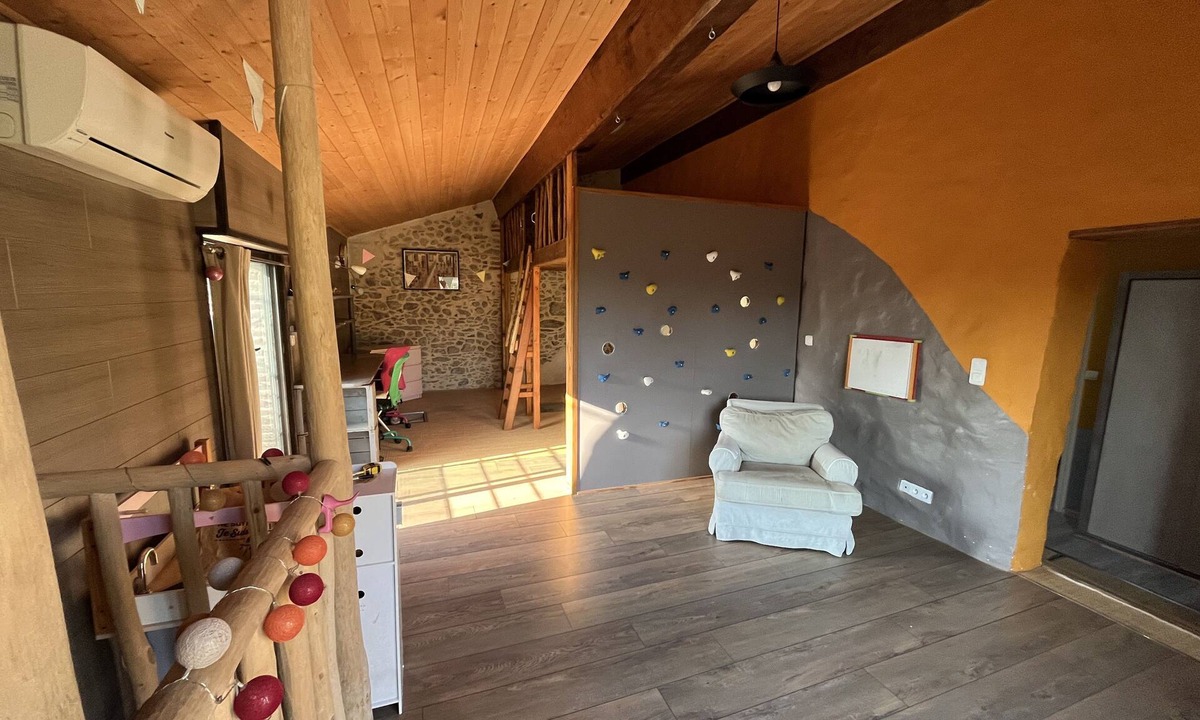 Camelas House | Maison de Campagne Familiale Avec Grande Piscine