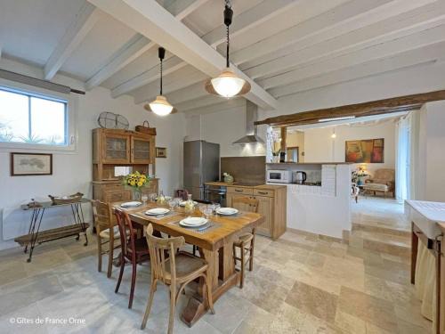 Longny les Villages House | Maison de campagne rénovée, animaux acceptés, wifi - FR-1-497-195