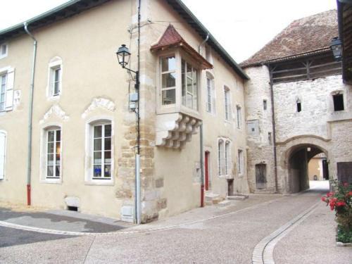 Void-Vacon House | Maison de Caractère 14ème Siècle, 6 Pers., Grand Jardin & Cheminée, Près de Nancy et Verdun - FR-1-585-46