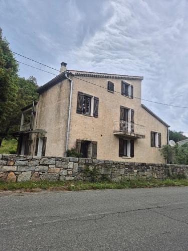 Isolaccio-di-Fiumorbo House | Maison de caractère