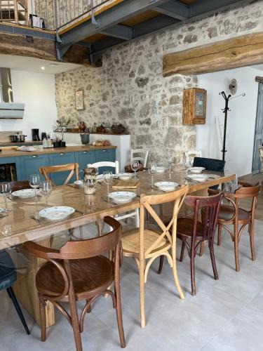 Saint-Malo-du-Bois House | Maison de charme rénovée