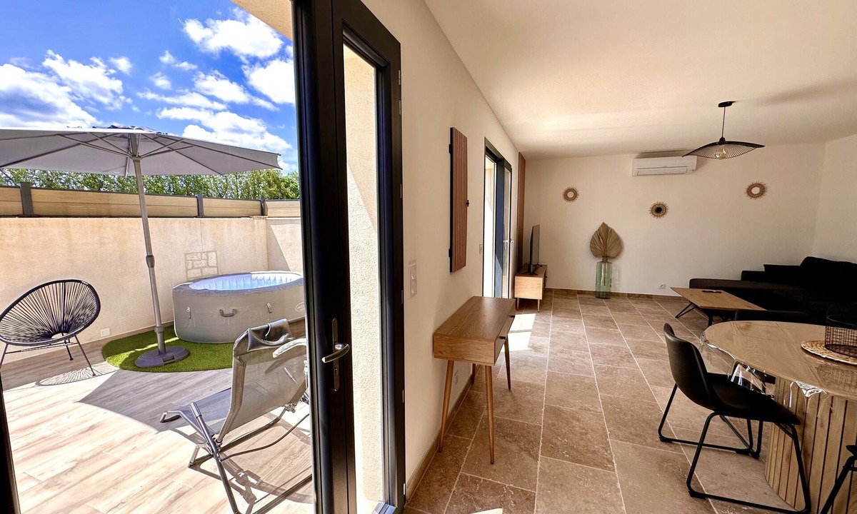 Molleges House | Maison de Charme Avec Jacuzzi