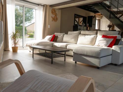 Guipel Villa | Maison de Charme avec Jacuzzi & Jardin