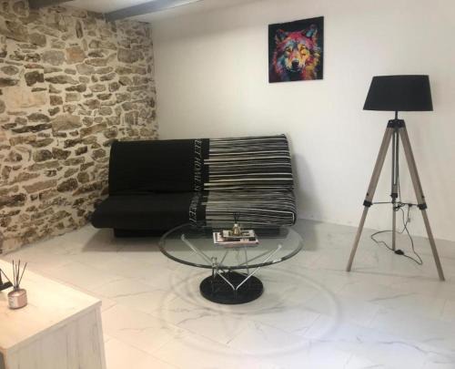 Saint-Paulet-de-Caisson Apartment | Maison de village au calme 4 personnes
