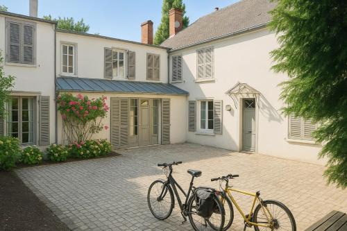 Chartres Apartment | Maison de L'Octroi