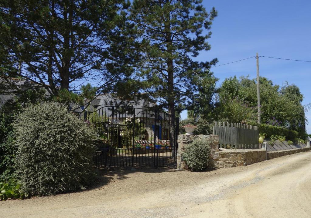 Pleumeur-Gautier House | Maison de la Ferme