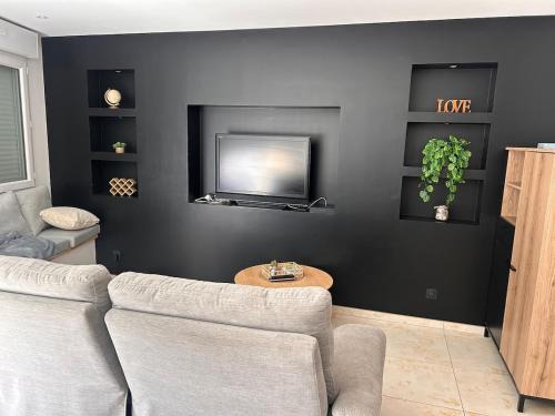 Saint-Denis-en-Bugey House | Maison de Saint-Denis-en-Bugey