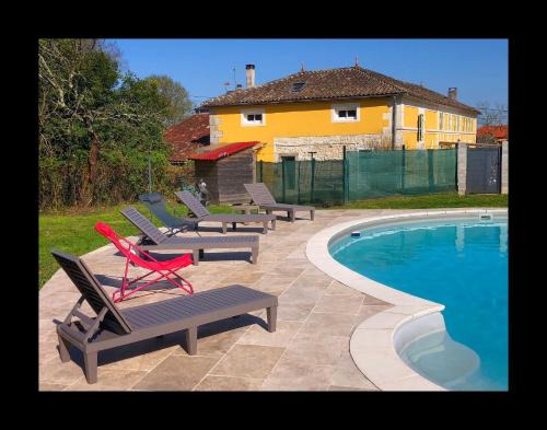 Saint-Simon-de-Bordes Villa | Maison de vacances avec piscine