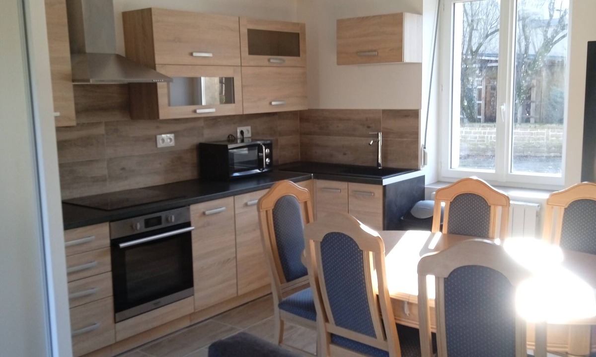 Pouru-Saint-Remy House | Maison de Vacance