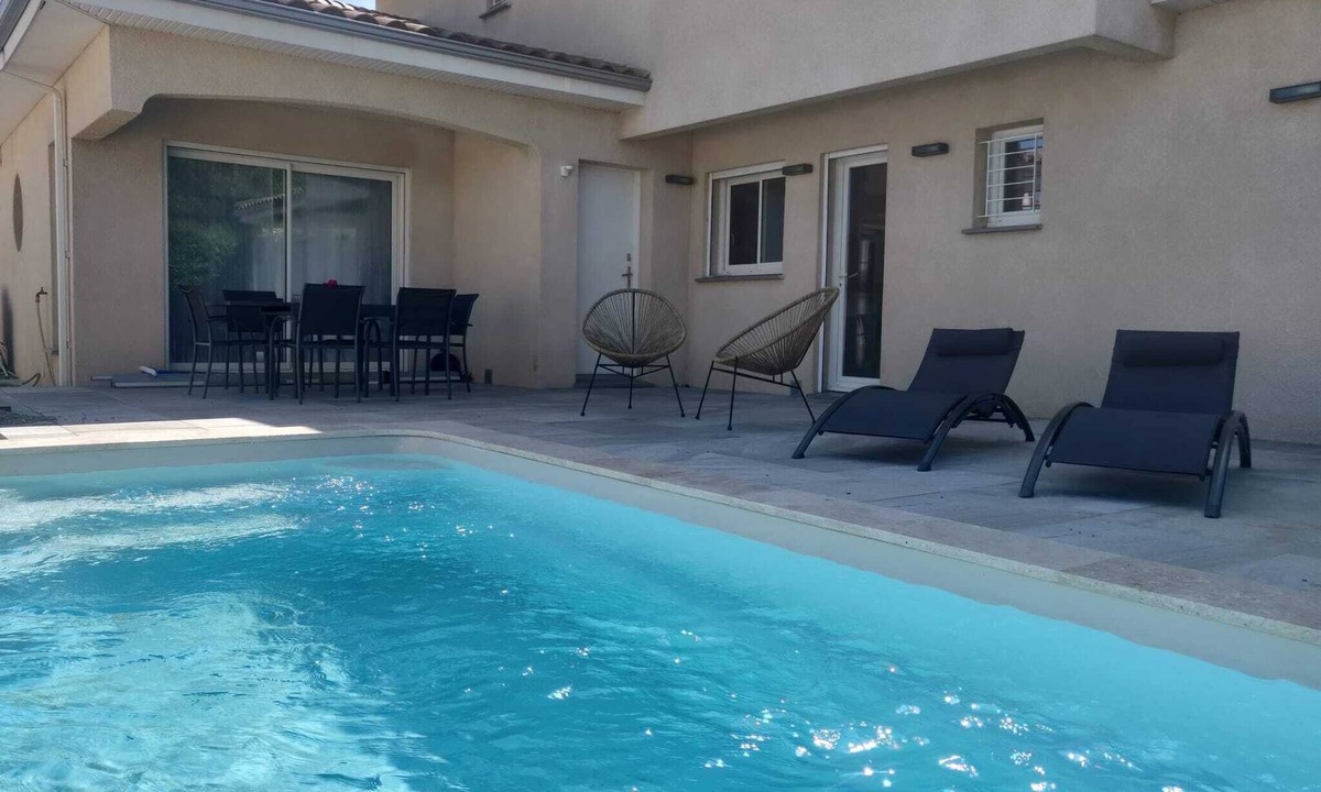 Teyran House | Maison de Vacances Avec Piscine