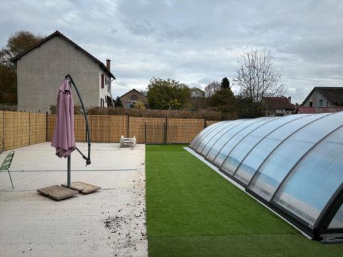 Messeix House | Maison de vacances avec piscine