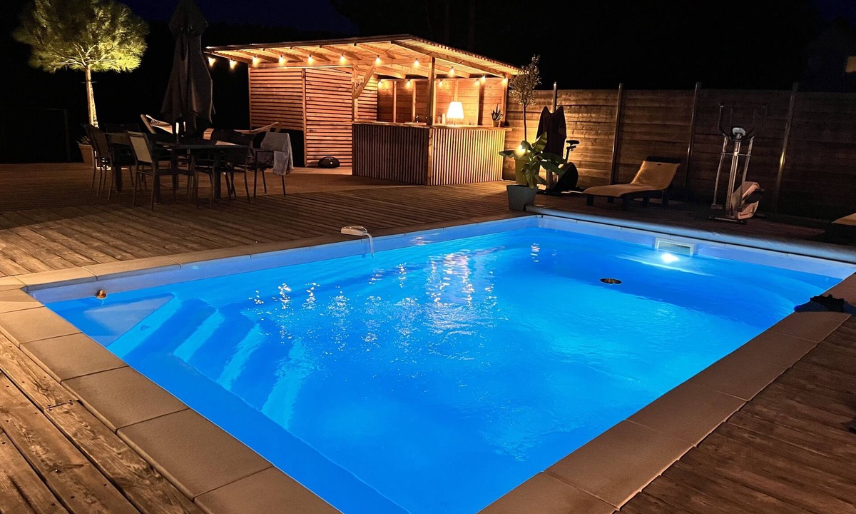 Epinal House | Maison de Vacances , Terrasse, Piscine, Jardin à 2 min de la Ville