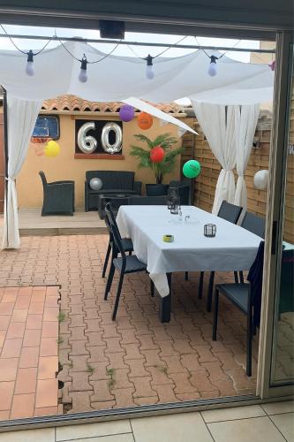 Sainte-Marie-la-Mer Apartment | Maison de village proche mer