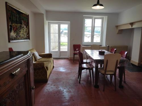 Juvigny-sur-Loison House | Maison de village