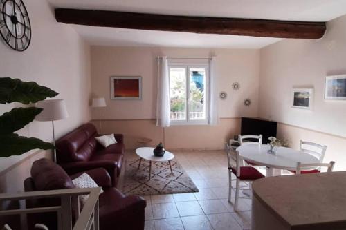 La Palme House | Maison de village 60m2 pratique et confortable