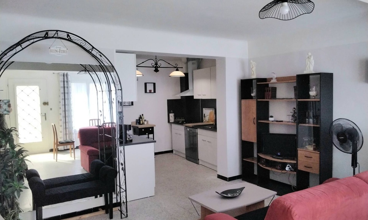 Ansignan House | Maison de Village