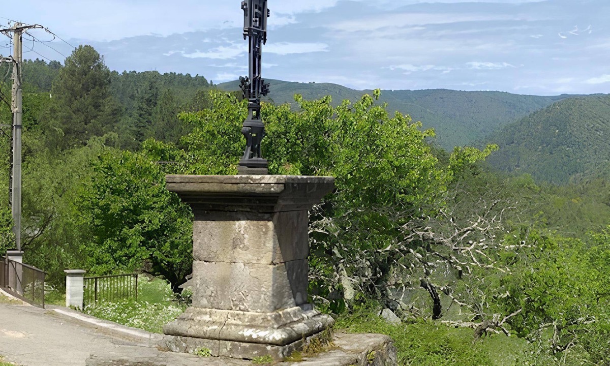 Malbosc House | Maison de Village Rustique. Animaux de Compagnie Acceptés!