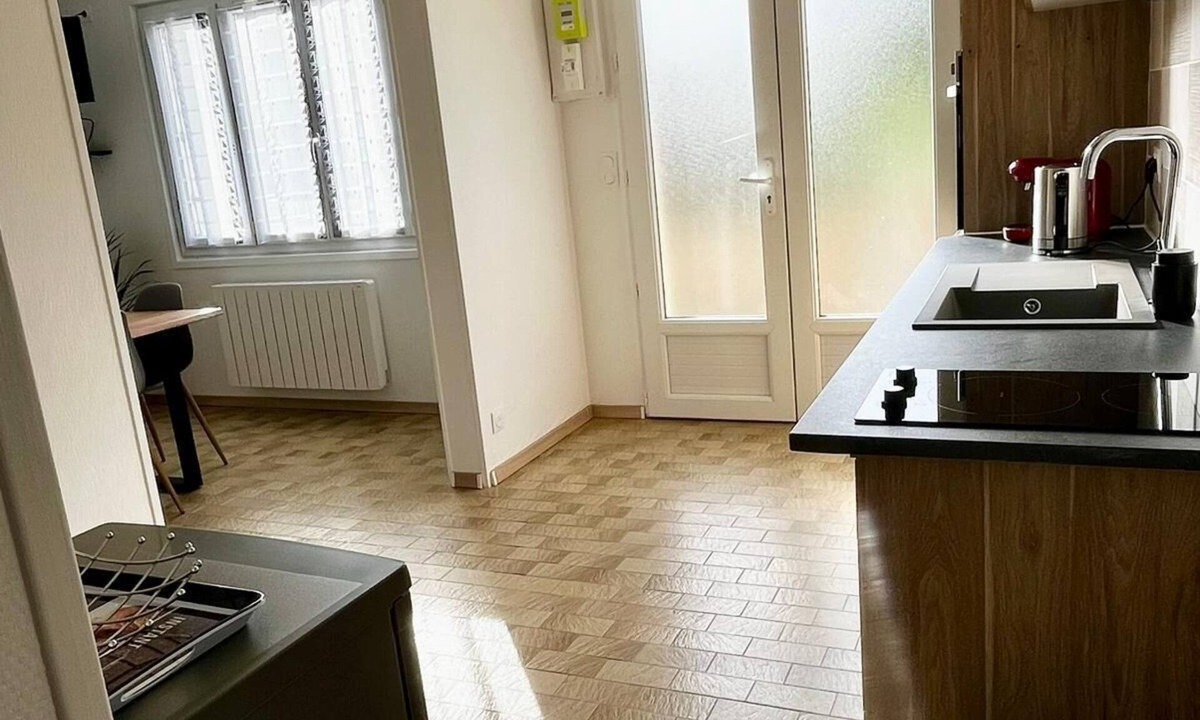 La Haye House | Maison DE Ville