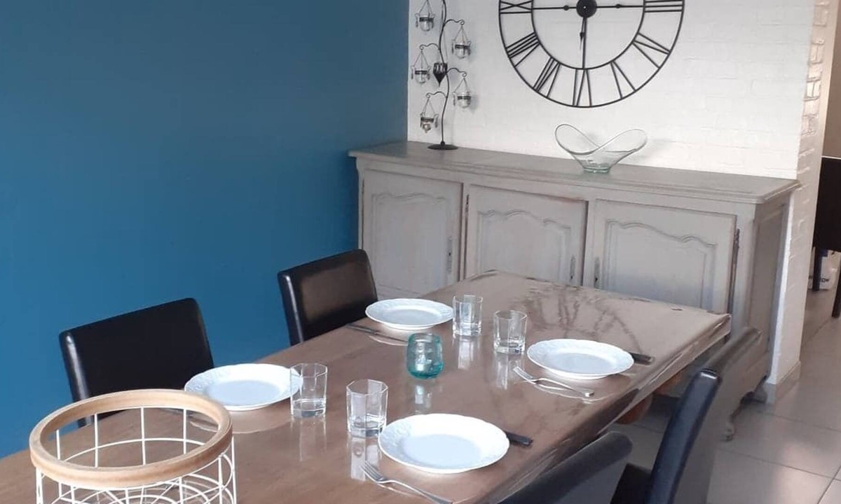 Roye House | Maison de Ville Proche du Centre