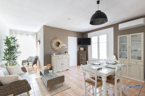 Loriol-du-Comtat House | Maison deux chambres en Provence avec piscine