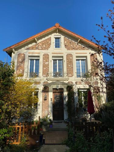 Villiers-sur-Marne House | Maison du bonheur