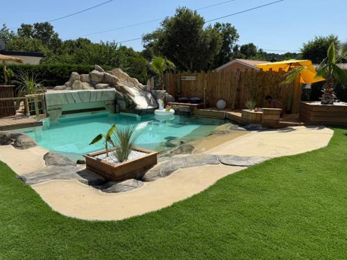 Biscarrosse Villa | Maison du Lac avec Lagon, Spa de Nage, Jacuzzi