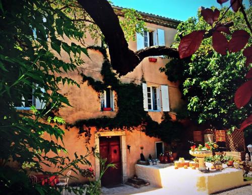 Vallon-Pont-d'Arc Bed & Breakfast | Maison du Manoir