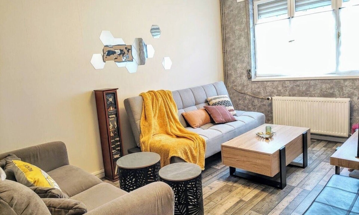 Croix House | Maison du Monde - Spacieuse et agréable maison