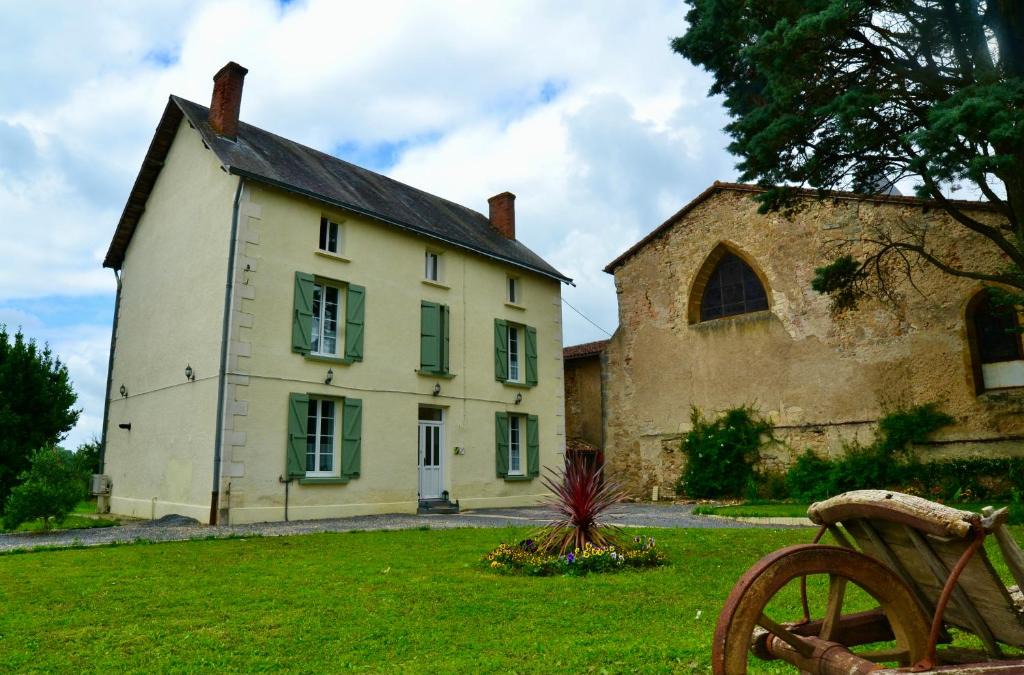 Le Vigeant Bed & Breakfast | Maison du Verger