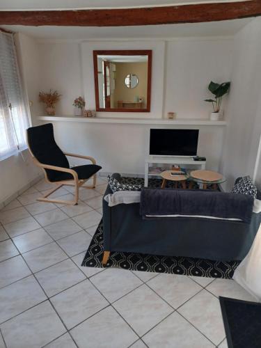 Beauvais Apartment | Maison Duplex 1 chambre