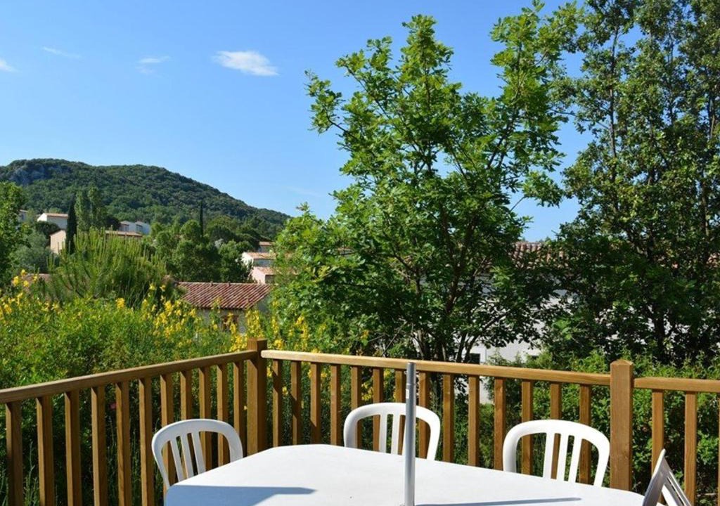 Rouret House | Maison duplex cosy 3 pièces, 6 pers. avec terrasse, parking, WIFI et animaux admis - Grospierres - FR-1-382-13
