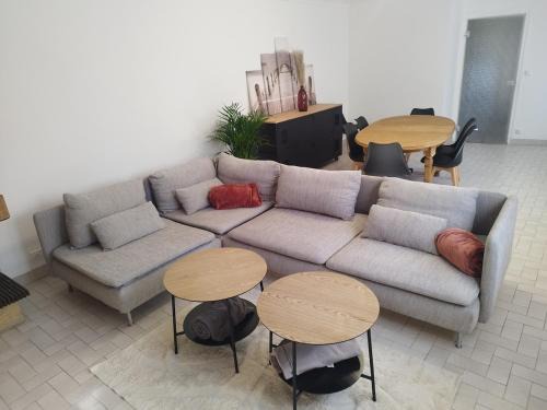 Ourches-sur-Meuse House | Maison en bord de Meuse aux portes de la RN4