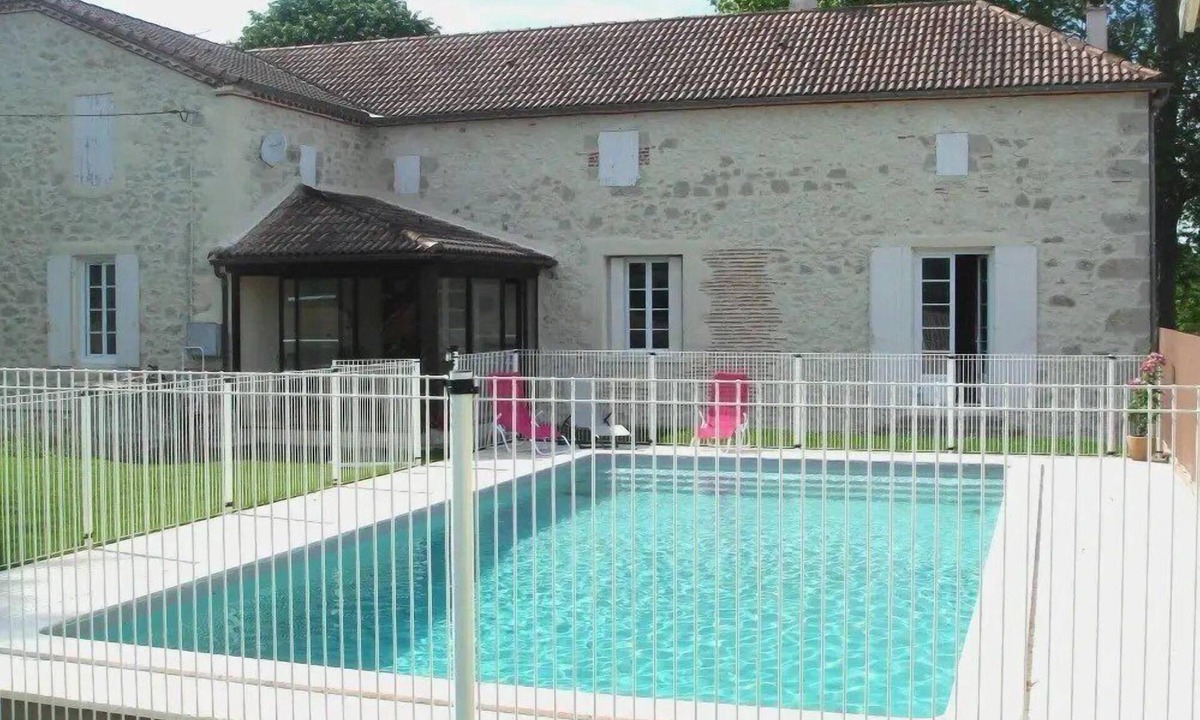 Penne-d'Agenais House | Maison en pierre avec piscine à Penne-d'Agenais