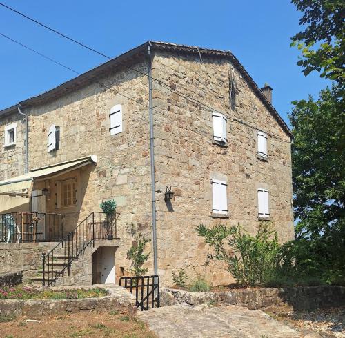 Ribes House | Maison en pierre avec piscine