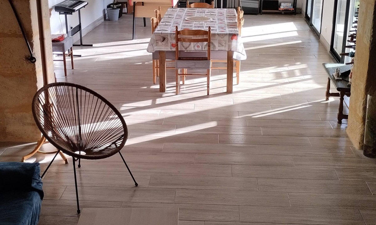 Frontenac House | Maison en Pierre Sans Vis-à-vis