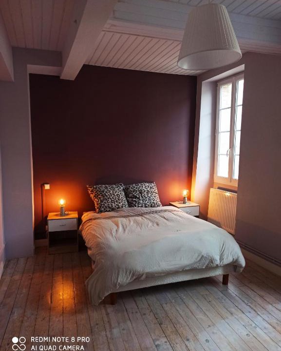 Villeneuve-d'Olmes House | Maison entière au Centre de Villeneuve d'Olmes