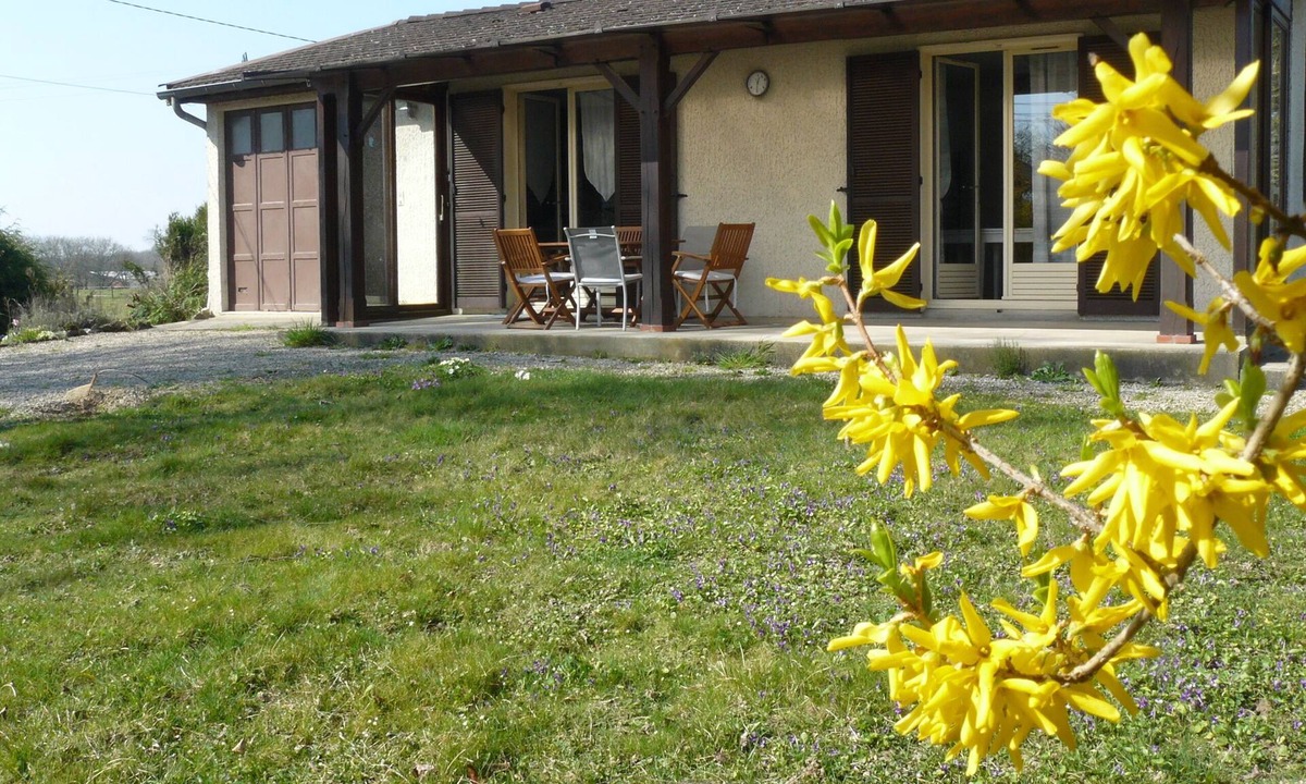Marboz House | Maison Entre Prés et Bois