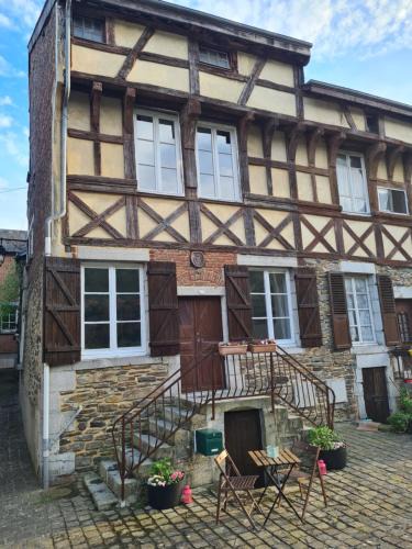 Revin House | Maison espagnole du XVIème siècle