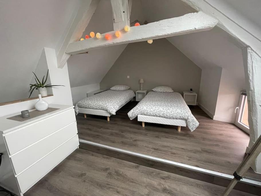 Pithiviers House | maison F3 « Ô meublé de Pithiviers » 6 lits- 7 personnes