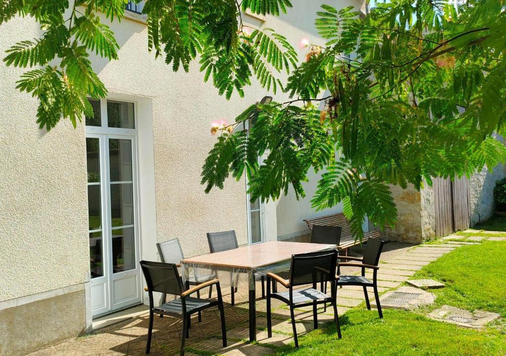 La Neuville-sur-Essonne House | Maison familiale rénovée avec cour, à 1h30 de Paris, proche de la nature et des sites historiques. - FR-1-590-107